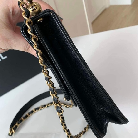 🎀 Chanel Flap Bag Vertical Acrylic Beads Clutch with Gold Chain - Picture 7 of 8